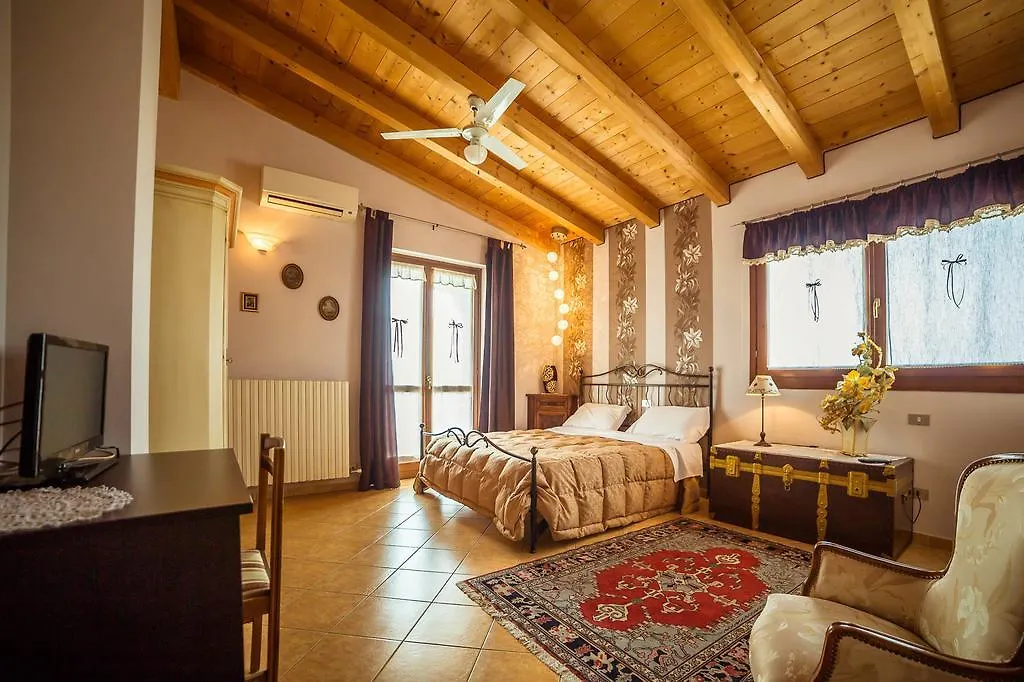 Farm stay Le Mistral Villa Sommacampagna